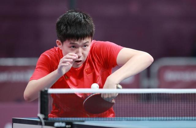 他在与对手 他在与对手